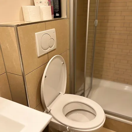 Medienhafen * دوسلدورف